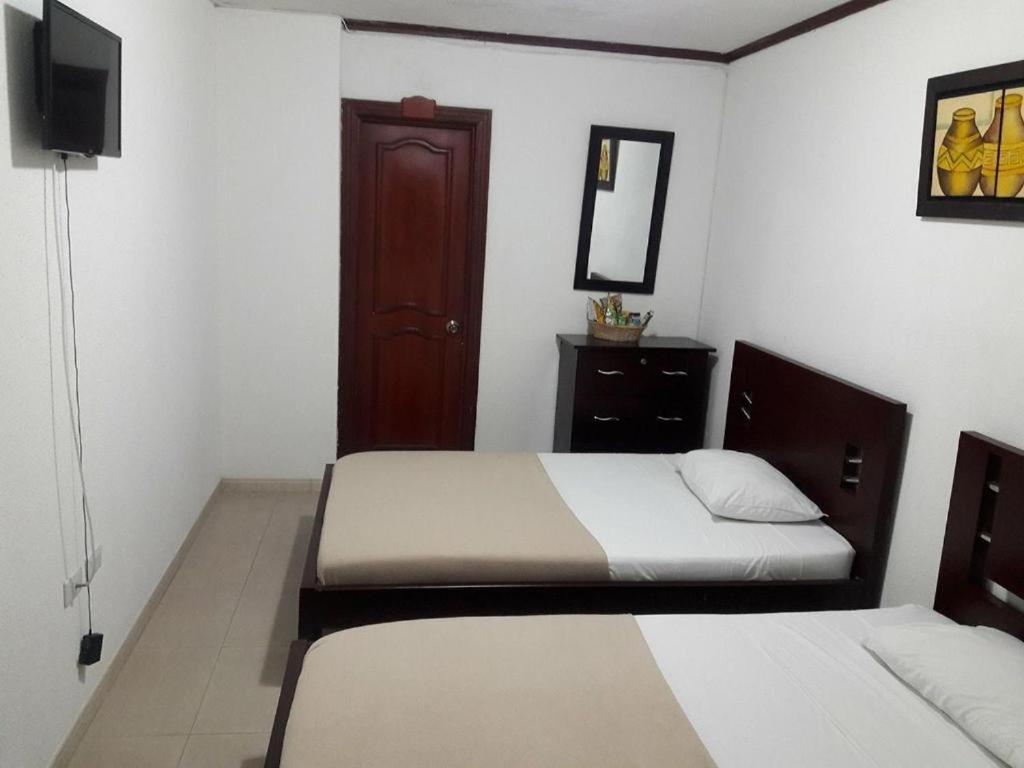 Hotel Davinci Calarcá Esterno foto