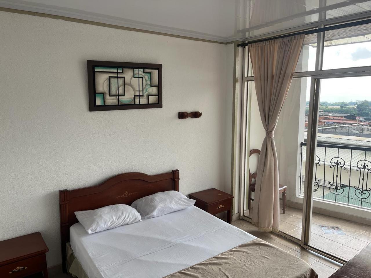Hotel Davinci Calarcá Esterno foto
